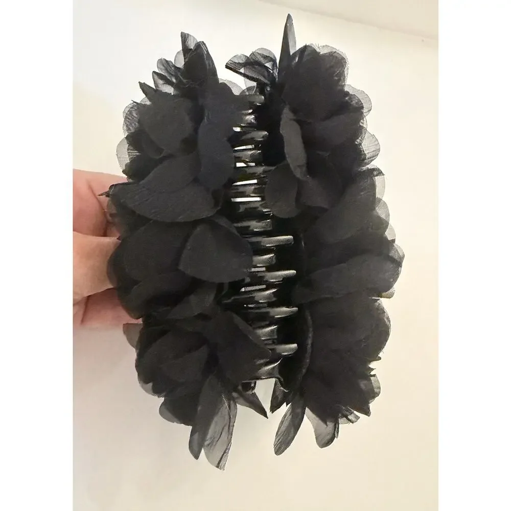 NWOT Zara Black Floral Shaped Claw Clip